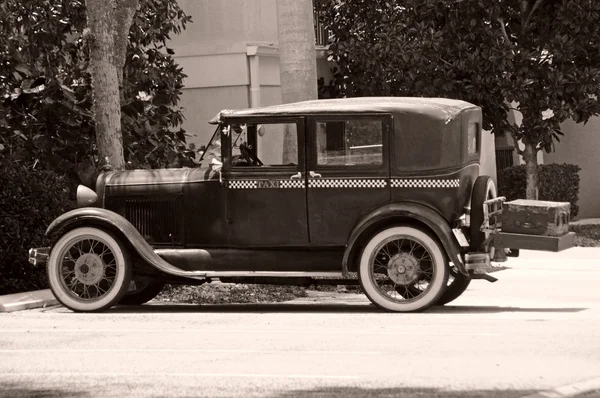 Velho táxi — Fotografia de Stock