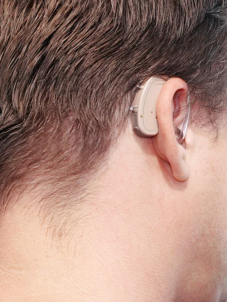 귀 머 거리 남자 프로필 — 스톡 사진