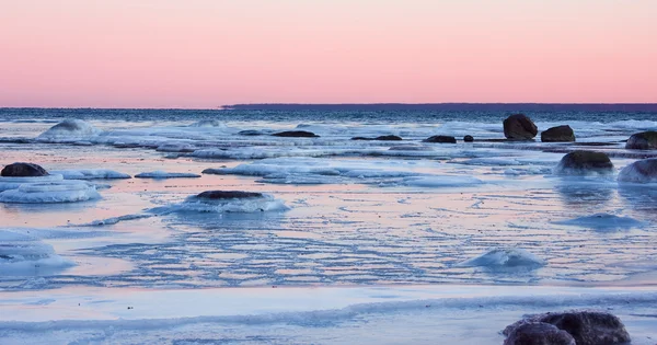 Frosty sea at sunrise — Stock Photo, Image
