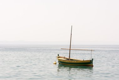 Balıkçılık Tekne ile denizde bir gemi direği