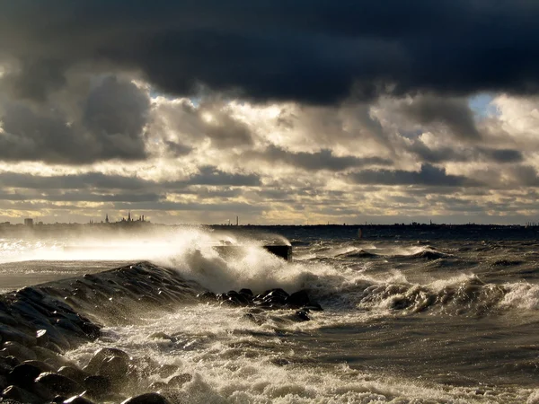 La tormenta en el mar —  Fotos de Stock