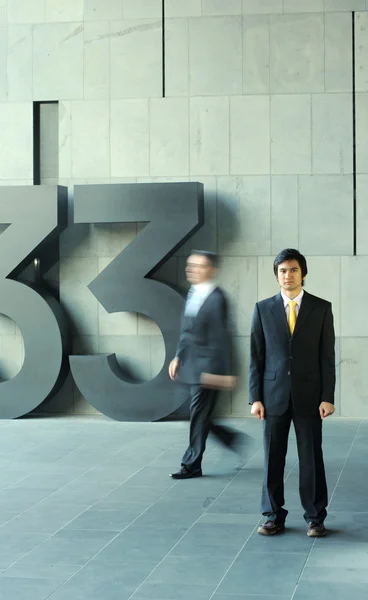 아시아 비즈니스 남자가 입고 양복과 넥타이. — 스톡 사진