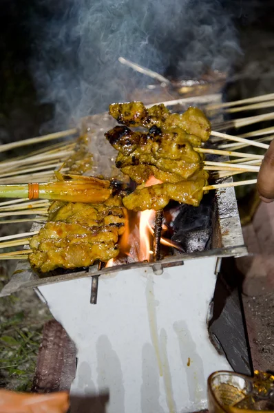 Malezya tradisional mutfağı satay