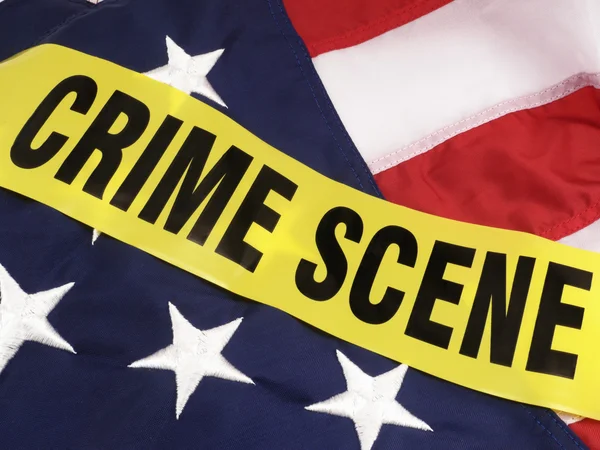 Σκηνή του εγκλήματος στην Αμερική, την αμερικανική σημαία — Φωτογραφία Αρχείου