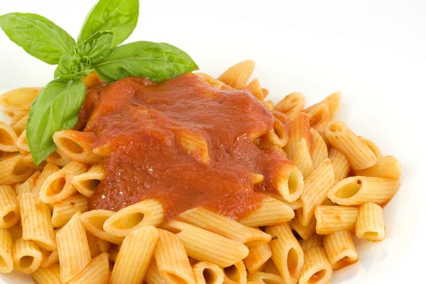Penne with tomato sauce and basil — Stock Photo, Image