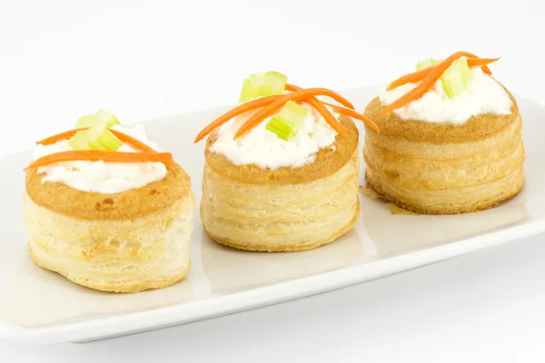 Vol au vents with cream cheese — Stock Photo, Image