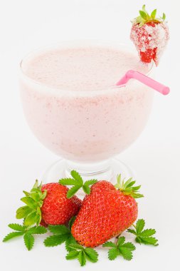 Çilekli milkshake