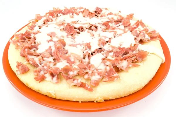 Pizza con prosciutto — Foto Stock