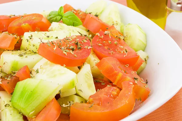 Domates ve salatalık salatası — Stok fotoğraf