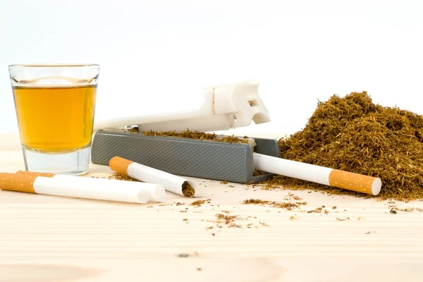 Uísque, tabaco e cigarro — Fotografia de Stock
