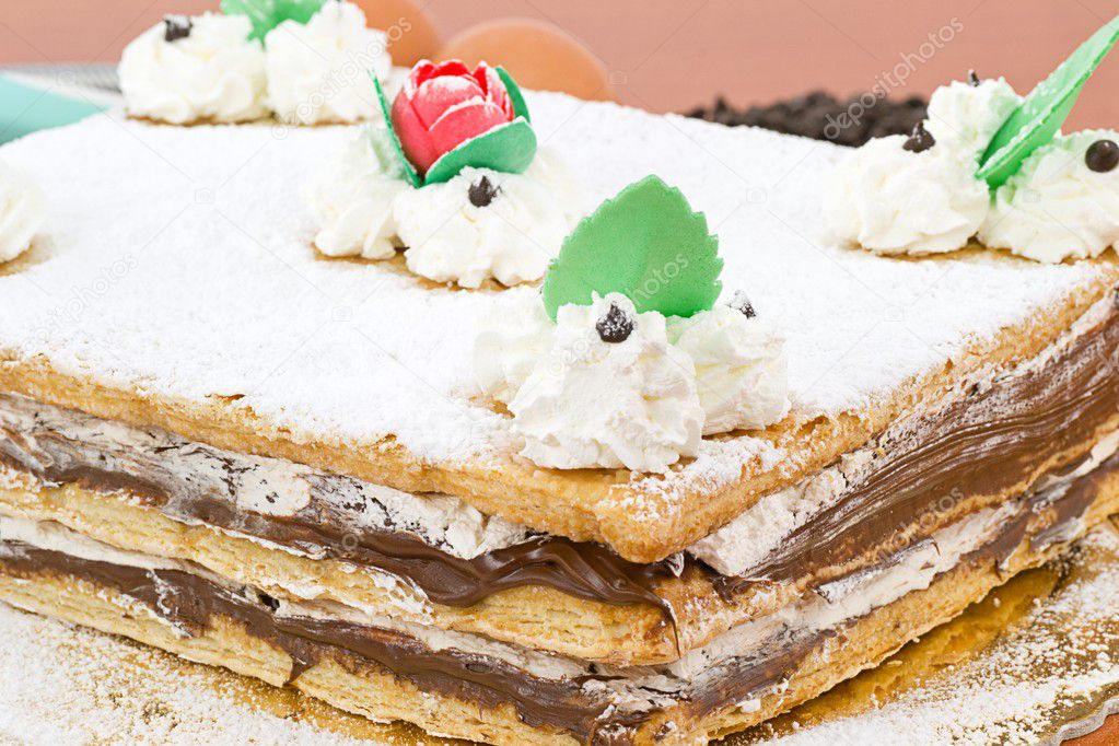 Puff pastry with chocolate and whipped cream