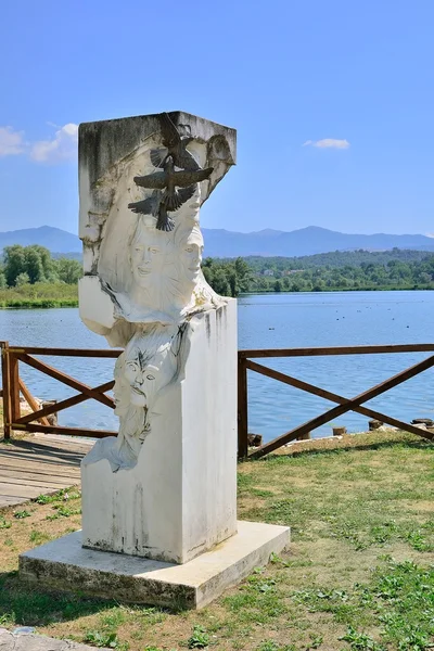 Μνημείο λίμνη fibreno, Φροζινόνε — Φωτογραφία Αρχείου