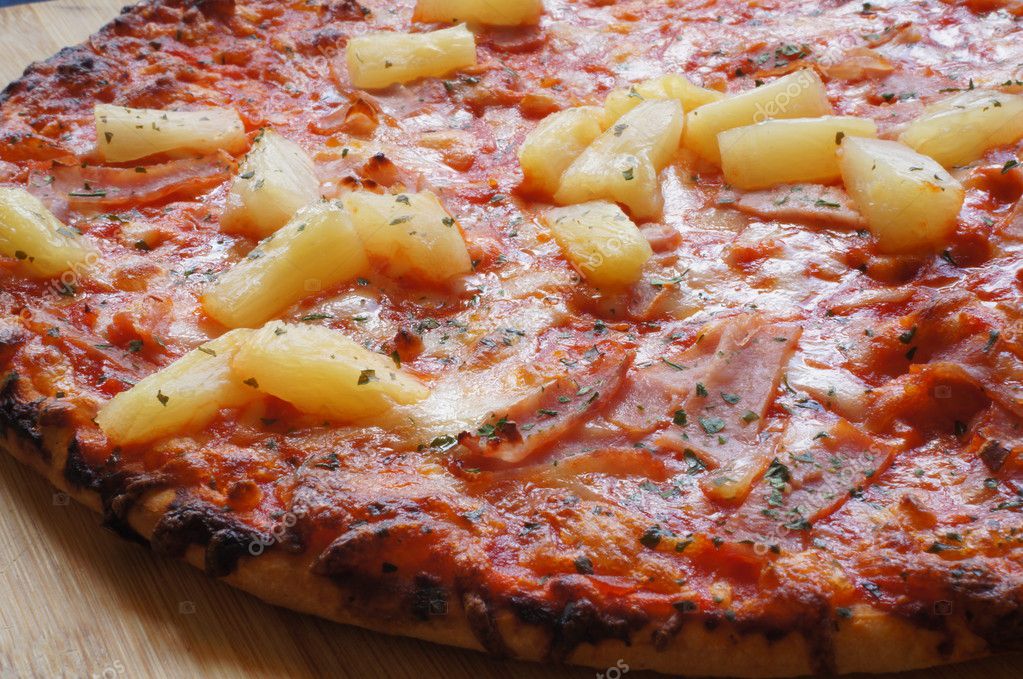 hawaiian pizza— 图库照片 08 sandorzsolt #11721334