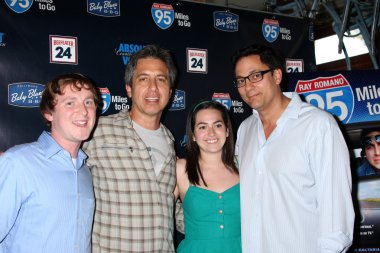 Ray Romano, Tom Caltabiano, Misafirler