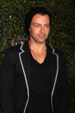 Joey Lawrence