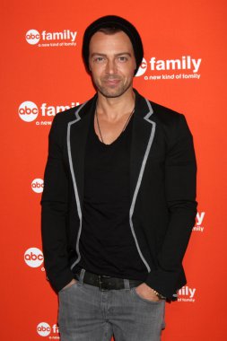 Joey Lawrence