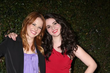 Katie Leclerc, Vanessa Marano