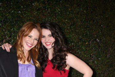 Katie Leclerc, Vanessa Marano