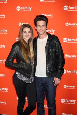 Shailene Woodley, Daren Kagasoff