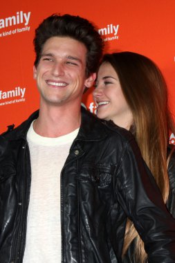 Shailene Woodley, Daren Kagasoff