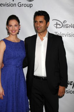 Ashley Judd, Cliff Curtis