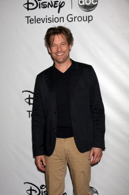 James Tupper