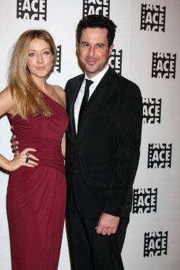 Jennifer Finnigan, Jonathan Silverman