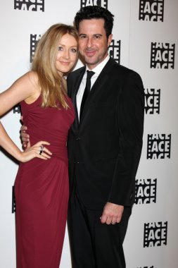 Jennifer Finnigan, Jonathan Silverman