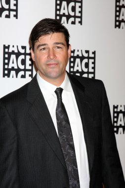 Kyle Chandler