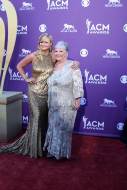 Miranda lambert, oma