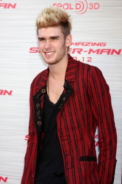 Colton Dixon