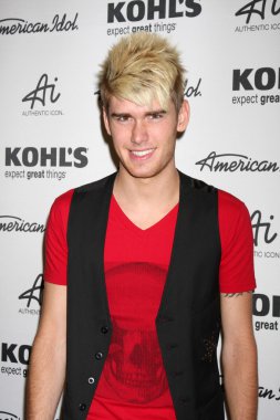 Colton Dixon