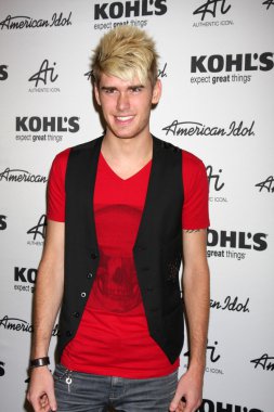 Colton Dixon