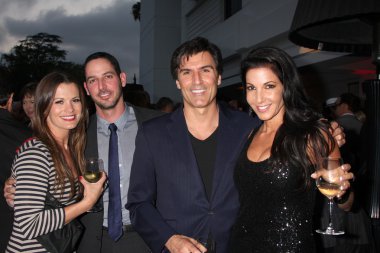 Melissa claire egan, vincent irizarry & Konuklar