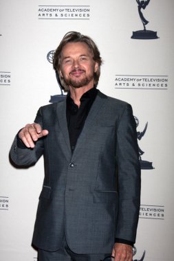 Stephen Nichols