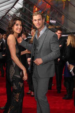 Cobie Smulders, Chris Hemsworth