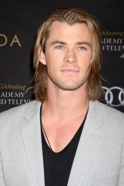 Chris Hemsworth clipart