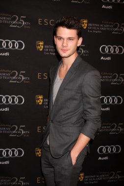 Jeremy Irvine