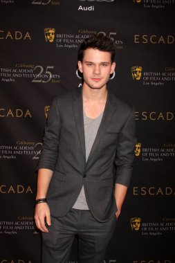 Jeremy Irvine