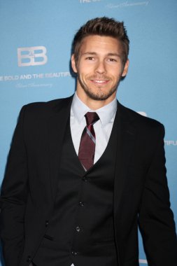 Scott Clifton