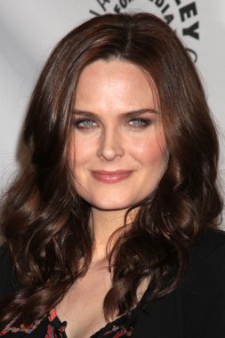 Emily Deschanel