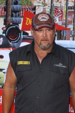 Larry cable guy, aka dan whitney