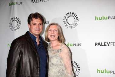 Nathan Fillion, Susan Sullivan