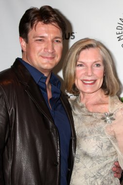 Nathan Fillion, Susan Sullivan