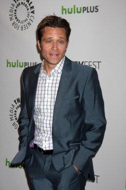 Seamus Dever