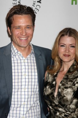 Seamus Dever, Juliana Dever