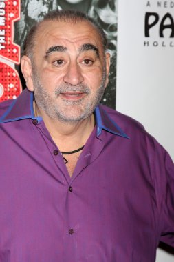 Ken davitian