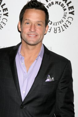 Josh Hopkins