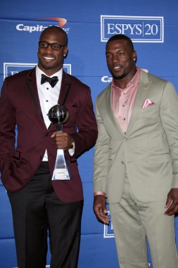 Vernon Davis, Patrick Willis