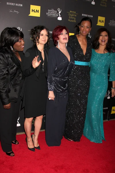 Sheryl Underwood, Sara Gilbert, Sharon Osbourne, Aisha Tyler, Ju — Stock Photo, Image